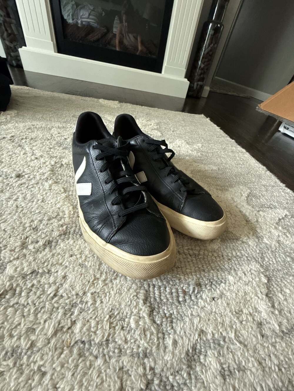 Veja Campo Leather Black White Sneakers Women's Size 8 / EUR 41
